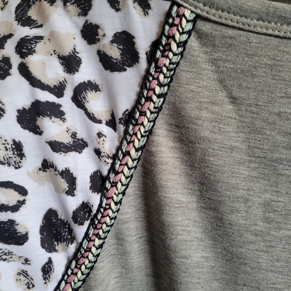 💜 New Gray Long Sleeve Top - Picture 6 of 9